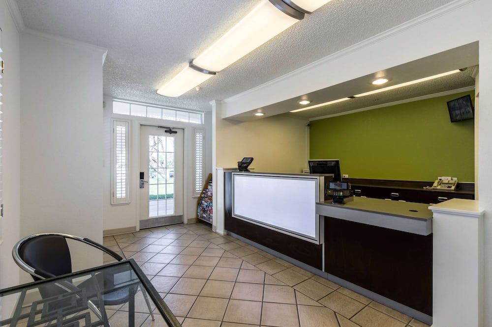 דלפק קבלה