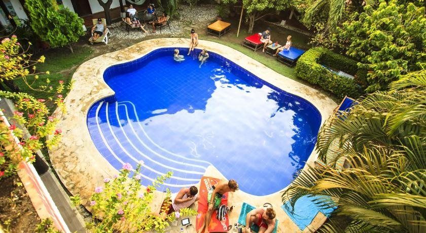 בריכה תמונה