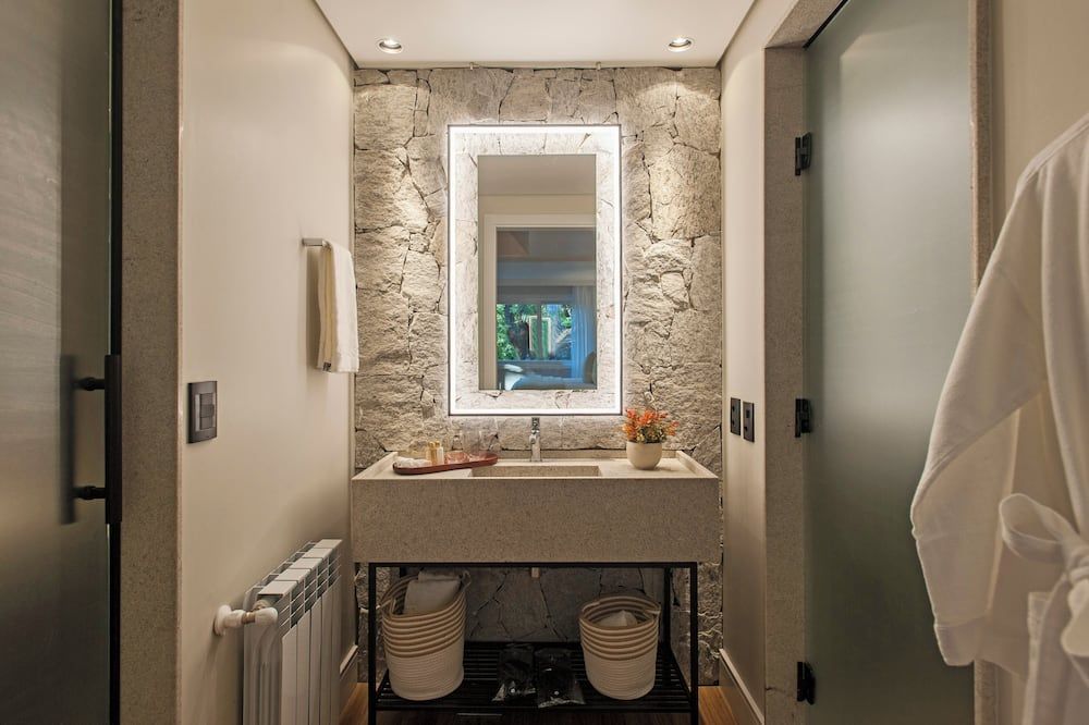 אחר