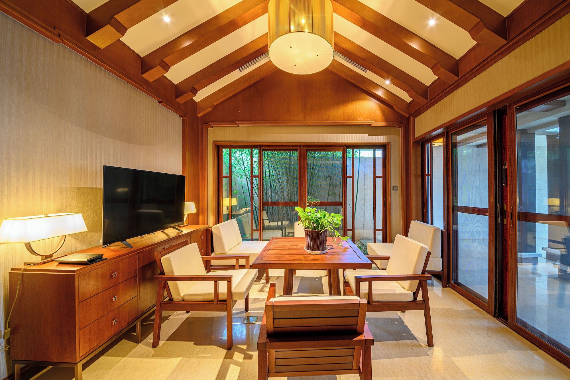 חדר אוכל תמונה