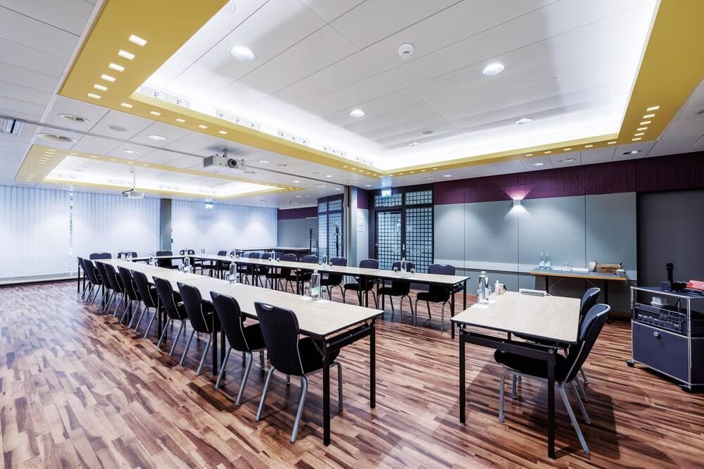 חדר ישיבות