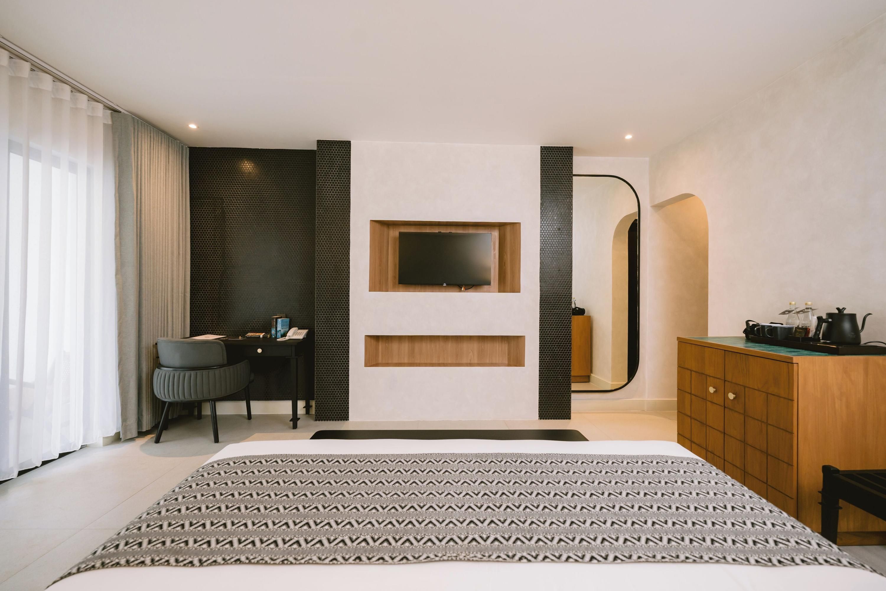 אחר