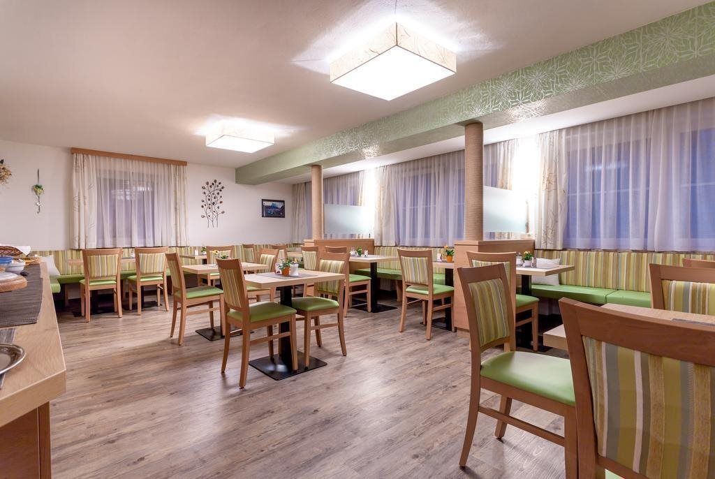 מסעדה תמונה