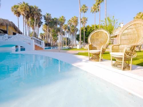 בריכה תמונה