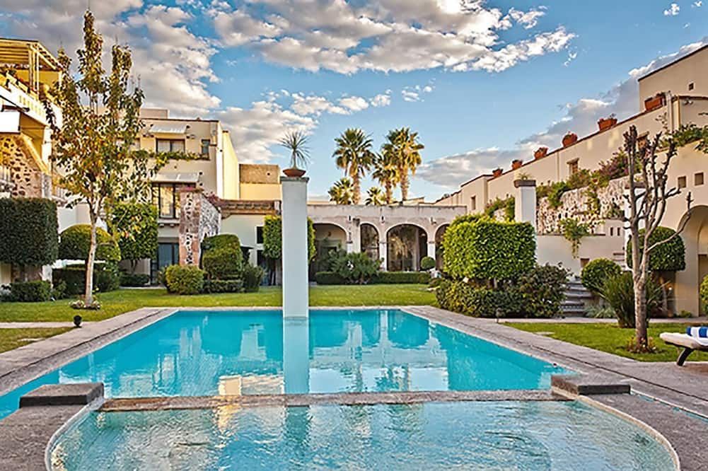 בריכה תמונה