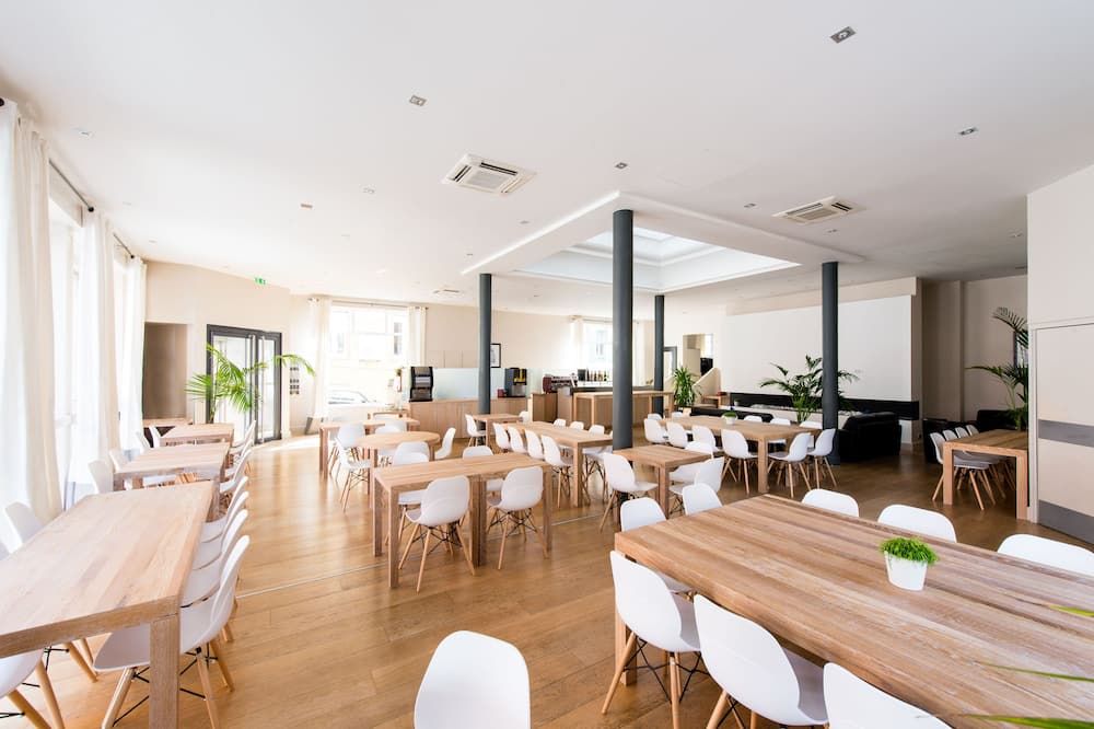 מסעדה תמונה