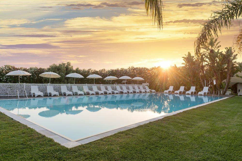 בריכה תמונה