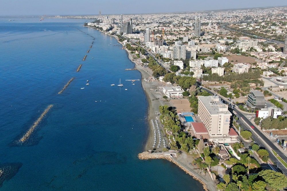אחר