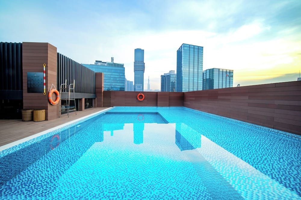 בריכה תמונה