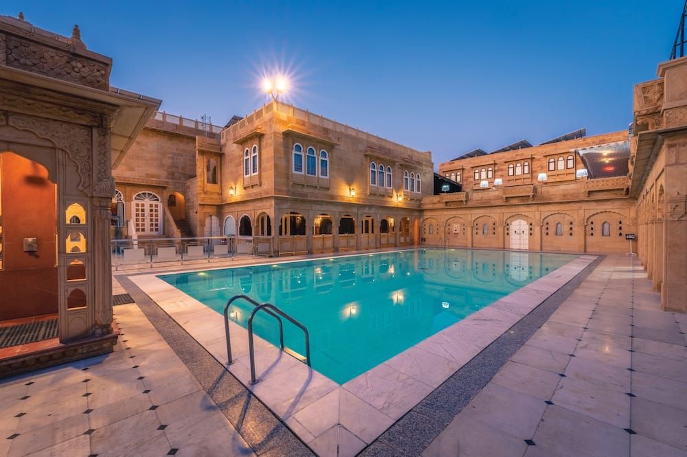 בריכה תמונה