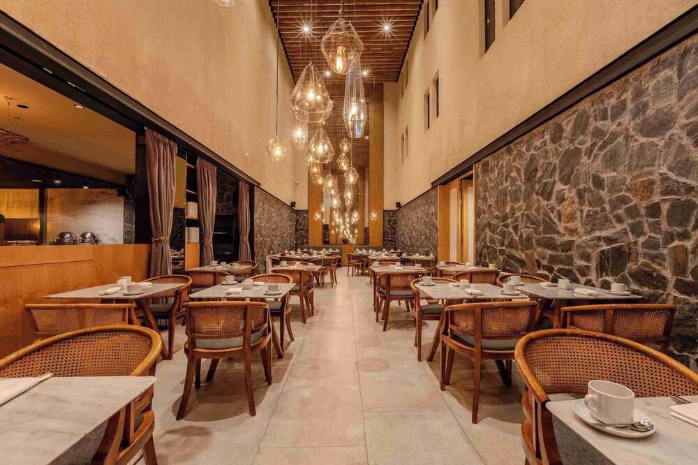 מסעדה תמונה