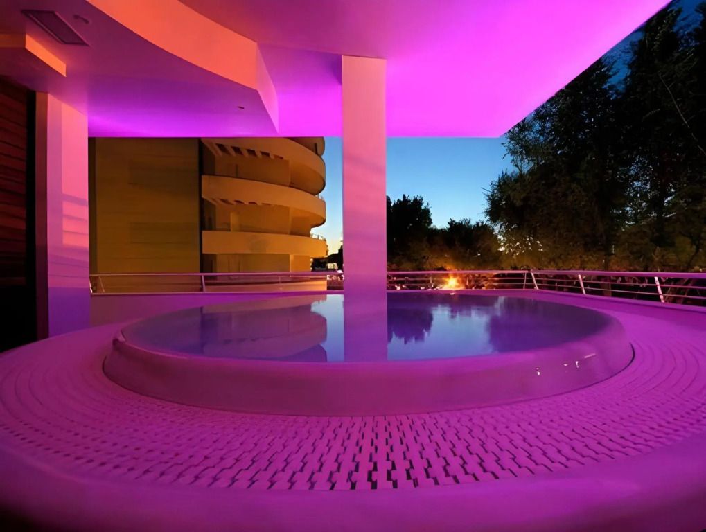 בריכה תמונה