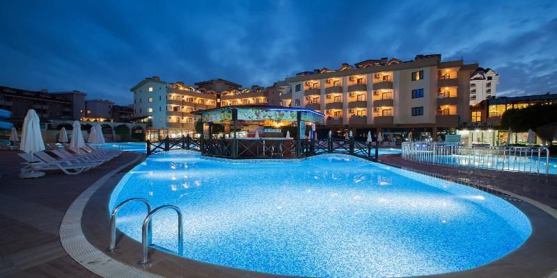 בריכה תמונה