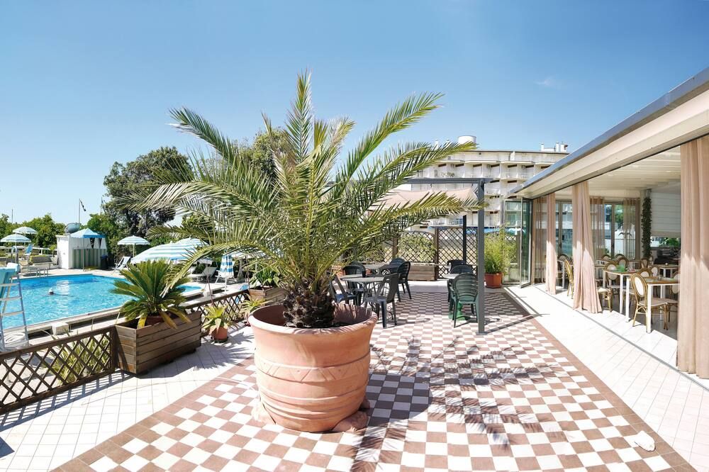 בריכה תמונה