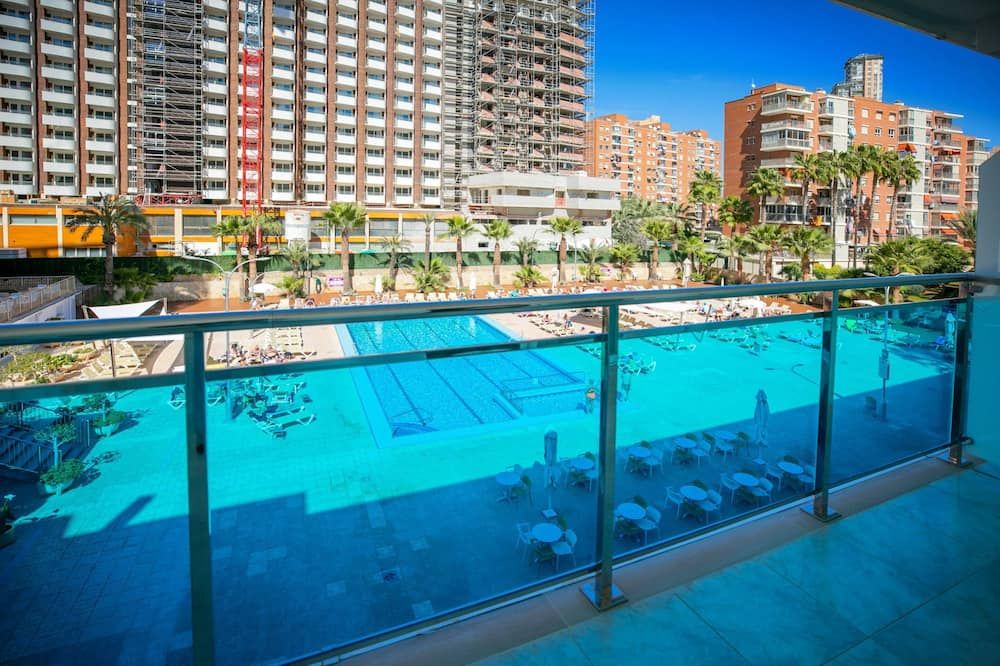 בריכה תמונה