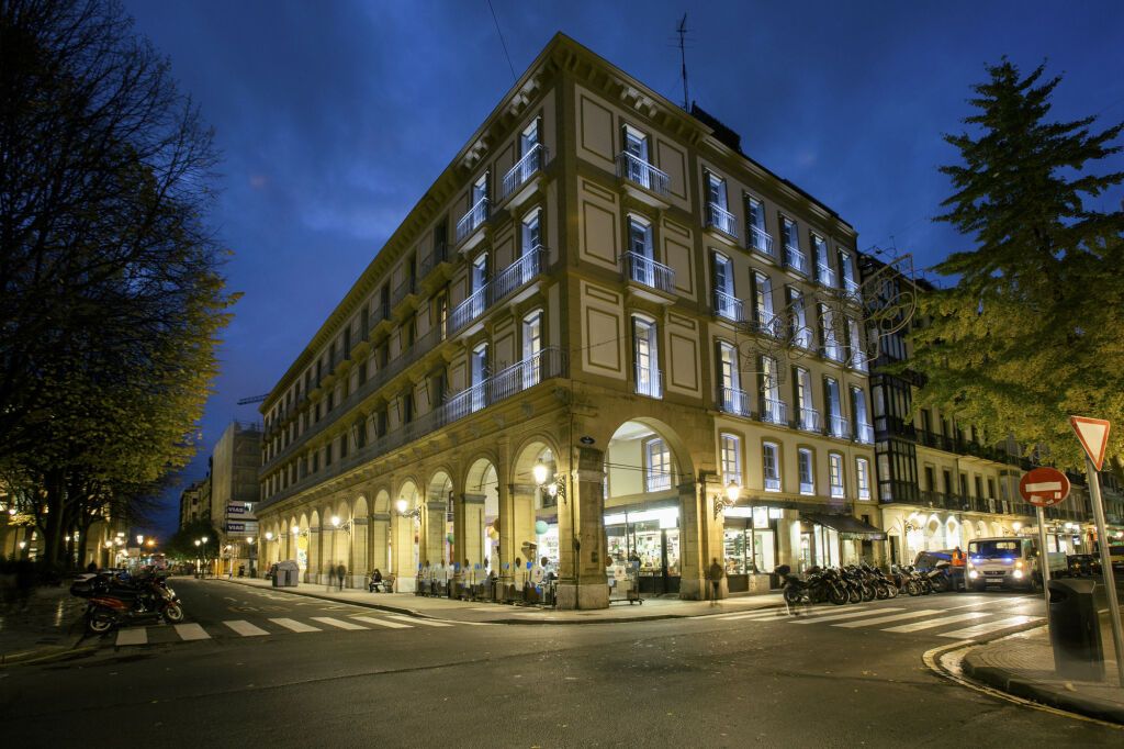 בניין תמונה