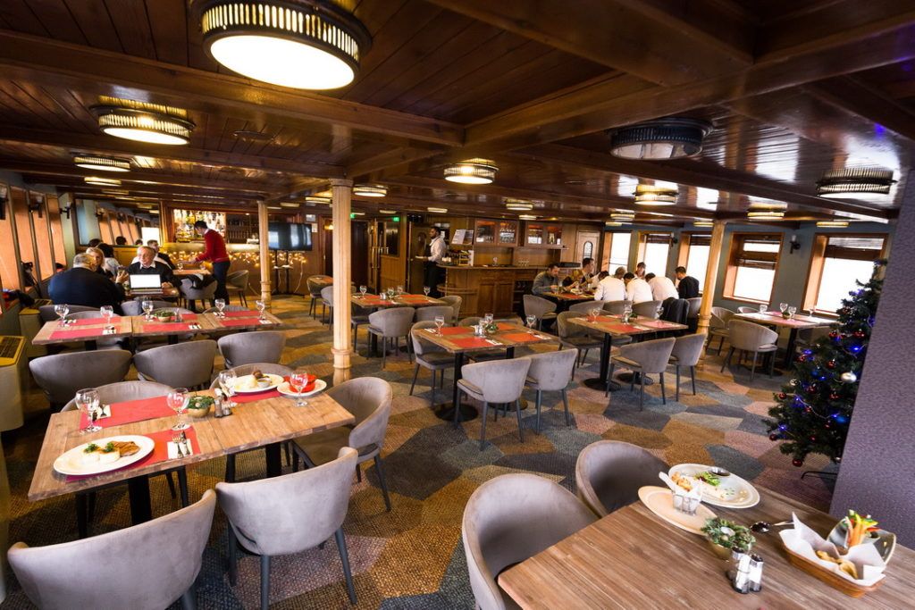 מסעדה תמונה