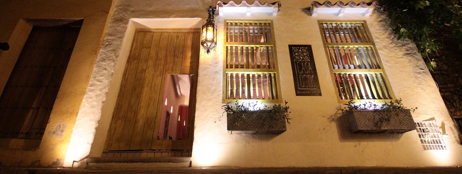 כניסה למלון