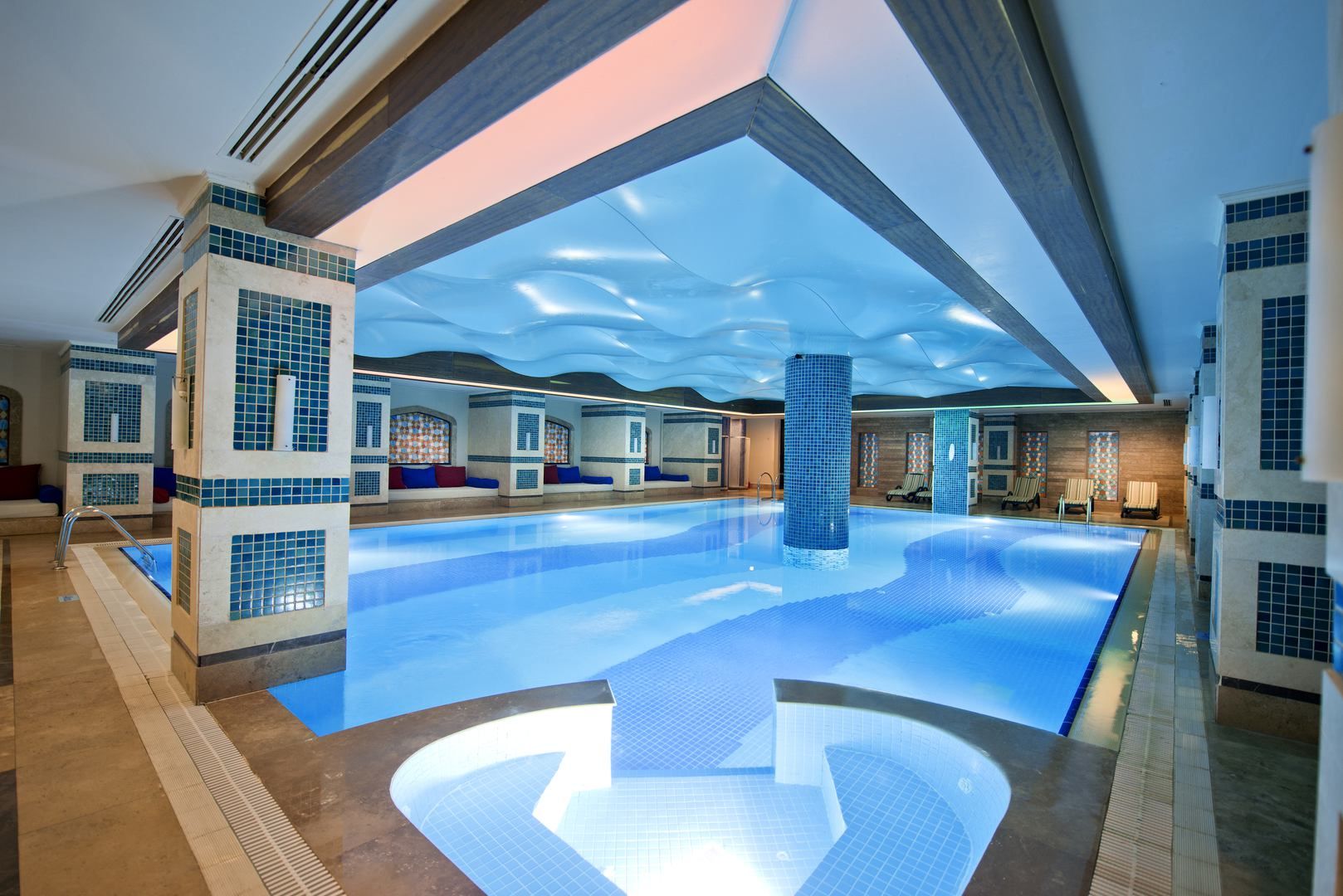 בריכה תמונה